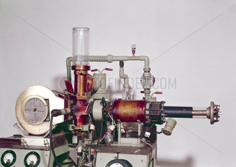 Electron diffraction camera  1938-1959.