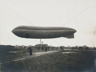 HMA ‘Delta’ airship  1913.