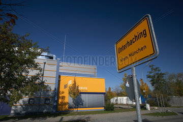Unterhaching  Deutschland  Gebaeude des Geothermiekraftwerk Unterhaching