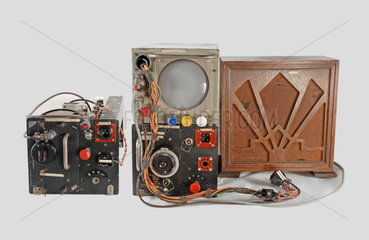TRE Gee navigator converted into television receiver  1942.