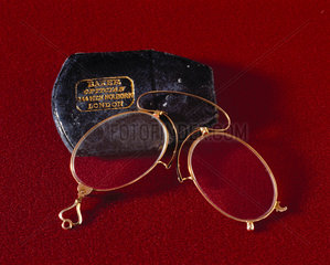 Pince-nez spectacles with case  English  1870-1920.
