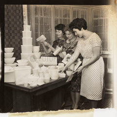 Tupperware party  1963.