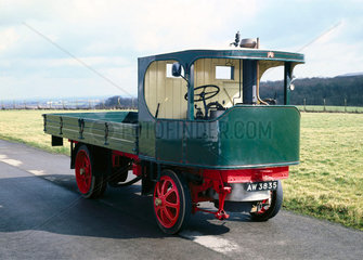 Sentinel Standard steam wagon  1917.