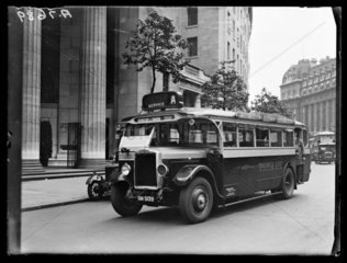London coach  1932.