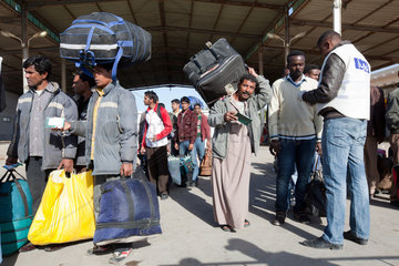 Ben Gardane  Tunesien  Fluechtlinge an der tunesischen Grenze