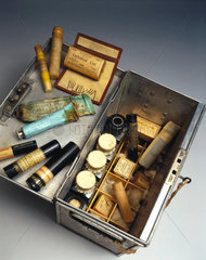 Tabloid medicine chest with medical supplies  1910.