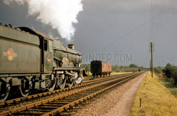 Steam locomotive 'Lamphey Castle'  Kingham