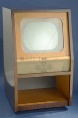 Murphy V210C 12-inch television receiver  1953.