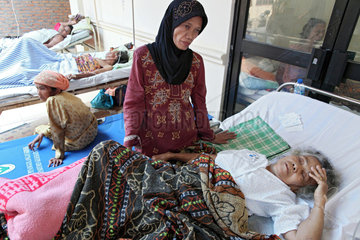 Pariaman  Indonesien  Verletzte des Erdbebens werden im General Hospital Pariaman behandelt