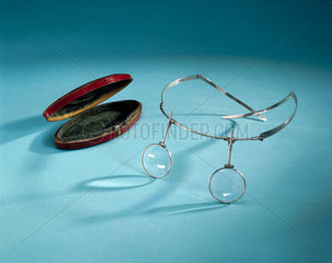 Adams headband spectacles  English  1796.