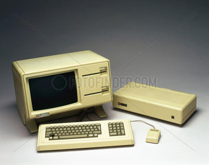 Apple Lisa Personal Computer System  USA  1984.