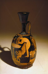 Oil bottle  Italy  375-325 BC.
