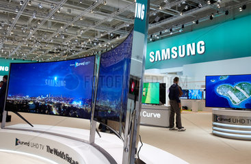 Berlin  Deutschland  Messestand von Samsung auf der IFA 2014