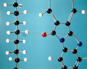 Molecular models of polythene and polyamide  1985.