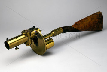 Gun camera made by Sands and Hunter  1885.