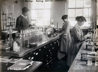 Women workers  Gretna munitions factory  Scotland  1918.