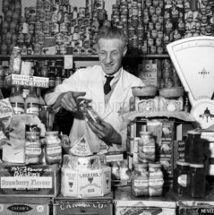Grocer  1957.