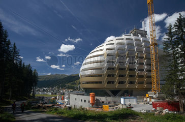 Davos  Schweiz  Blick auf das luxurioese Hotelprojekt Intercontinental Davos Resort und Spa