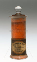 Synthetic red colorant  c 1900.