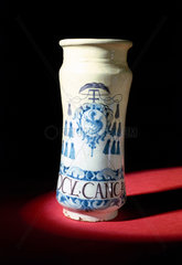 Pharmacy jar  Spanish  1671-1730.