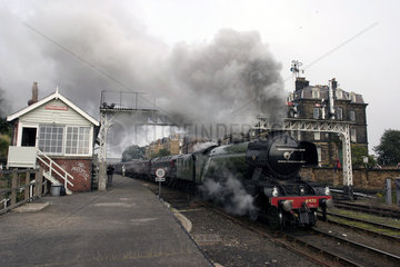 ‘Flying Scotsman’ departing Scarborough station  5 August 2004.
