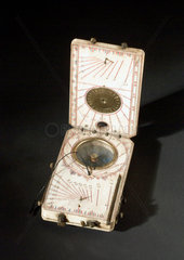 Ivory tablet sundial  1501-1500.