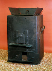 Newton's furnace  1696-1727.