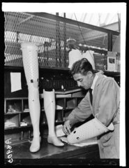 Making an artificial leg  1932.