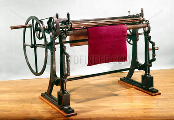 Carpet shearing machine  1832.