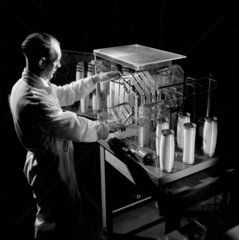Process worker tests Terylene threads  ICI BIllingham  1955.