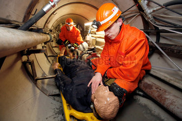 Castrop-Rauxel  Deutschland  Tunnelrettungsuebung