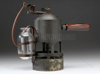 Carbolic steam spray  c 1867.