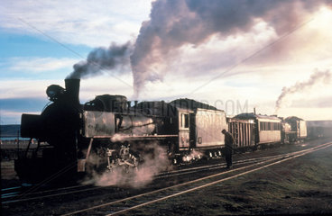 Two 2-10-2 steam locomotives of the RFIRT