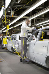 Bochum  Deutschland  Autoproduktion im Opel-Werk Bochum