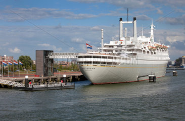Rotterdam  Niederlande  das Hotelschiff -De Rotterdam-