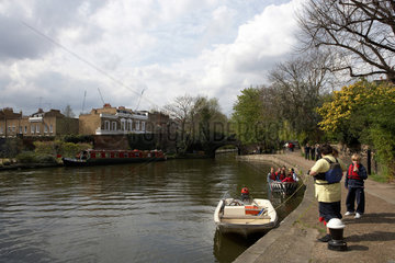 London  Grossbritannien  der Regent's Canal am City Road Bassin