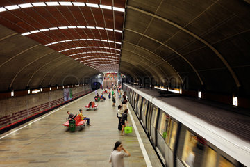 Bukarest  Rumaenien  die Metrostation Titan in Bukarest