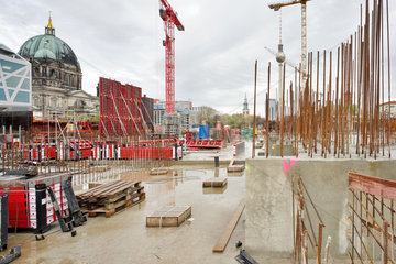 Berlin  Deutschland  Bauarbeiten am Untergeschoss auf der Baustelle Berliner Schloss