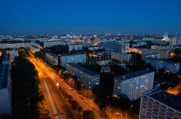 Berlin  Deutschland  Wohnhaeuser an der Mollstrasse im Zentrum Berlins