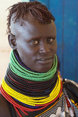 Lodwar  Kenia  eine Frau im Portrait