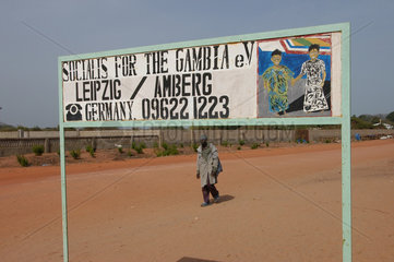 Banjul  Gambia  Schild einer Schule