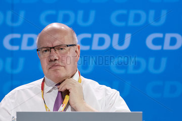 Berlin  Deutschland - Peter Altmaier beim 30. Bundesparteitag der CDU.