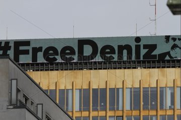 FreeDeniz auf Axel-Springer-Hochhaus