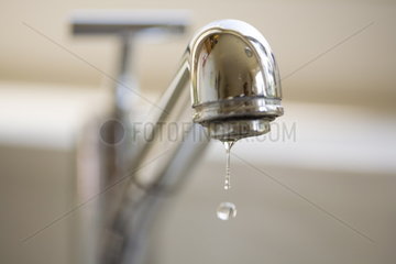 Haushalt: Wasserhahn - Waschbeckenarmatur
