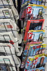 Warnemuende  Tageszeitungen und Zeitschriften in einem Zeitungsstaender