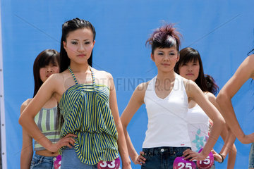 Misswahlen in Urumqi - Miss Xinjiang 2006