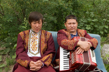 Hochzeit der Tuwa Volksgruppe im Norden von Xinjiang