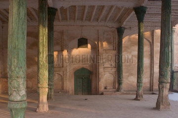 Kashgar  Abak-Hodscha-Mausoleum  Saeulen | Kashgar  Abak-Hodscha-Mausoleum  columns
