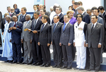 Yar'Adua + Wade + dos Santos + Obama + Sarkozy + Berlusconi + Medwedew + Gaddafi + Mubarak