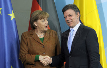 Merkel + Santos Calderon